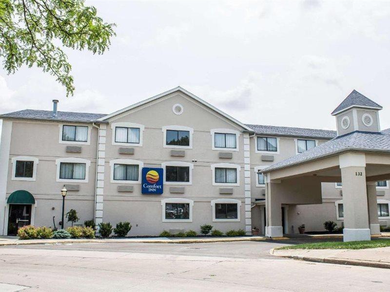 Comfort Inn River'S Edge Huron Exterior photo