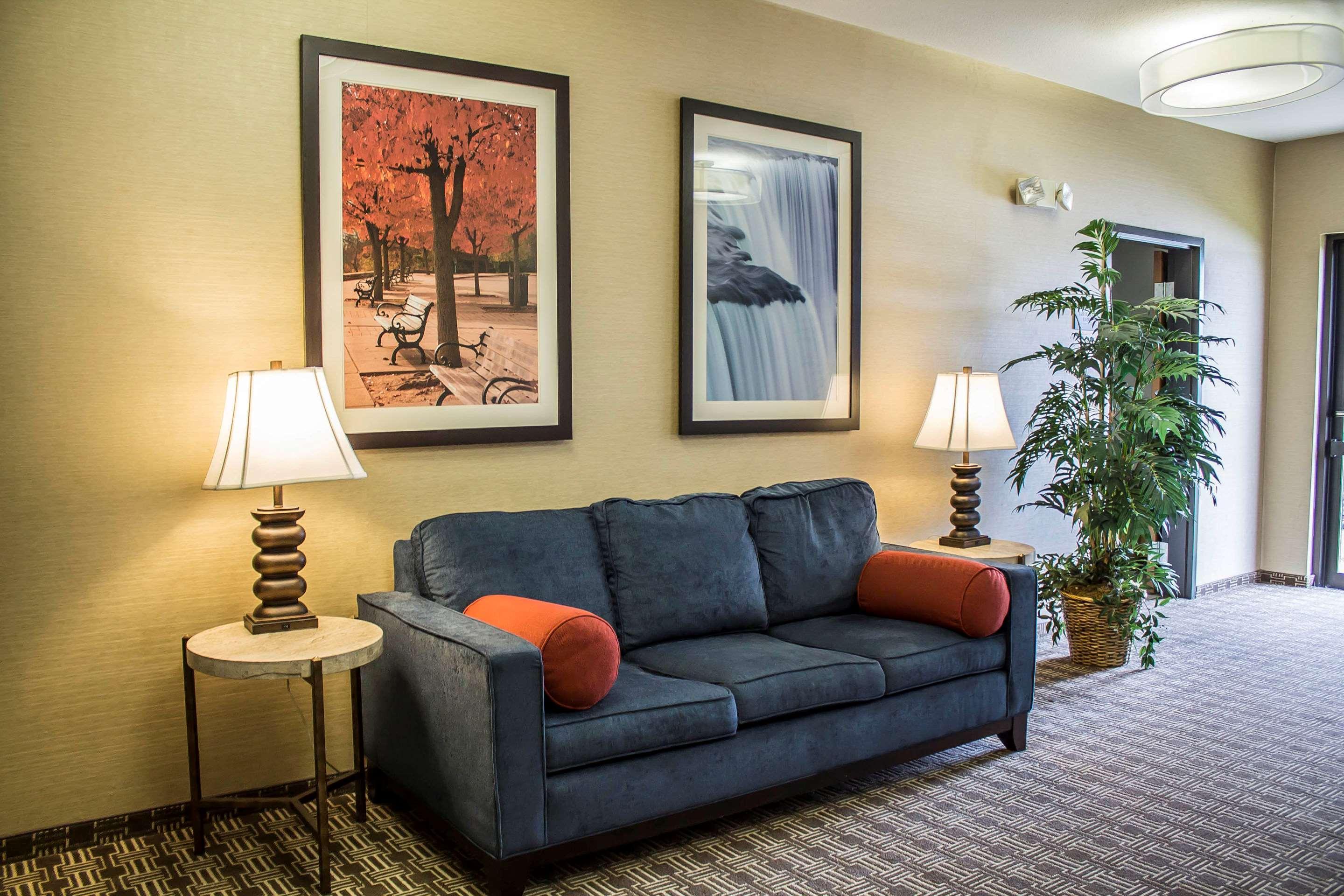 Comfort Inn River'S Edge Huron Exterior photo
